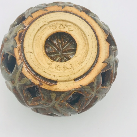 Hand thrown ceramic art double walled candle holder. - Picture 4 of 9